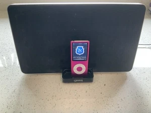 Gear4 House Party Speaker Dock With FM Radio For iPod Black with 8GB IPod shown - Picture 1 of 11
