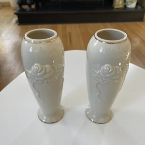 (2) Vintage Lenox Bud Vases 7.5 Inch G81 - Picture 1 of 6