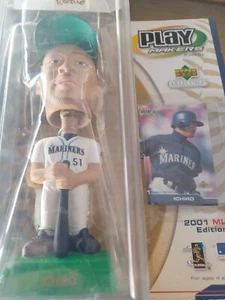 Ichiro Play Makers by Upper Deck Booblehead & Collectible Card, 2001 MLB Edition - Bild 1 von 5