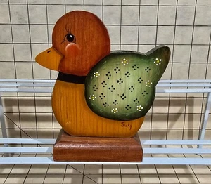 Statuina anatra in legno vintage dipinta a mano arte popolare rustica arredamento casale - Foto 1 di 6