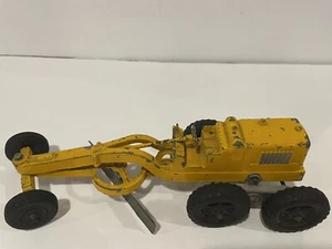 Vintage Tootsietoy 3750 Cat Road Scraper 10” L - Picture 1 of 7