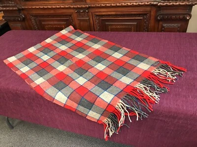 Pre-Owned Rare PENDLETON PURE VIRGIN WOOL RED GRAY PLAID THROW BLANKET 72" X 26" - Image 1 of 4