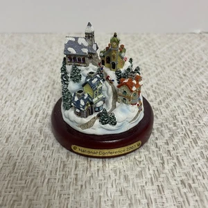 PartyLite Mini Old World Village Conferencia Nacional 2003 Escena de Invierno - Imagen 1 de 6