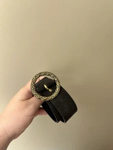 Levi Women’s Leather Suede Belt With Gold Buckle Size 28 - Picture 1 of 5