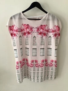 Ted Baker Pink Blossom Window Box T-Shirt, Size 2, UK Size 10, - Imagen 1 de 5