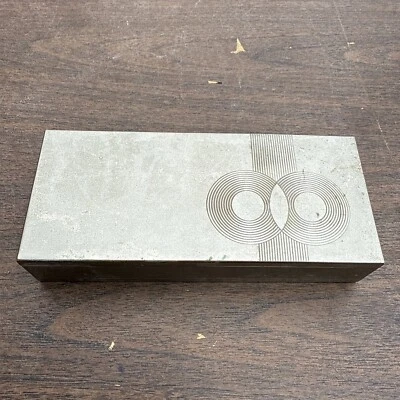 Caja de baratijas de cigarrillos de metal Art Deco de 1930 forrada en madera de cedro Chase joyería de EE. UU. Foto 1 de 4