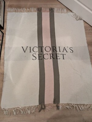 Victoria's Secret super soft blanket 50x60 limited edition pink gray white - Image 1 of 4
