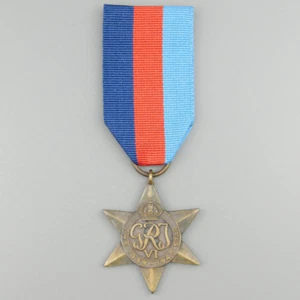3253 WW2 THE 1939–1945 STAR - BRITISH MEDAL FULL SIZE - Picture 1 of 2