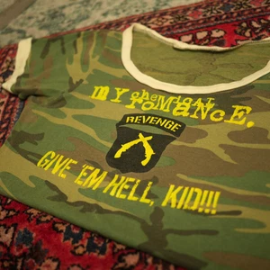 Vintage MY CHEMICAL ROMANCE Band Shirt Womens Rare Camo Black Parade Large Rare - Picture 1 of 20