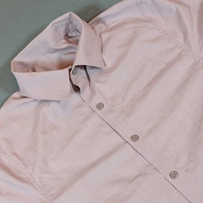 Camisa Lululemon Para Hombres Abotonada Rosa Ligera Informal Talla S Manga Corta Foto 1 de 4