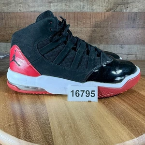 Nike Air Jordon Schuhe Herren 9,5 rot schwarz Max Aura Leder Basketball Sneaker - Bild 1 von 11