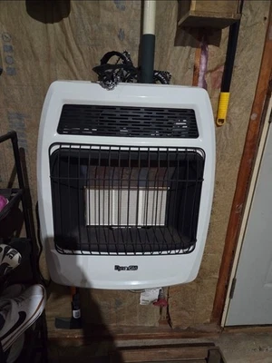 Dyna-Glo Infrared Heater 18000-BTU Plaque Wall Floor-Mount Dual Fuel Vent-White - Image 1 of 3