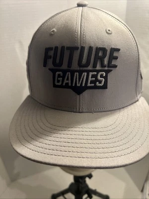 Gorra de béisbol The Future’s Game patrocinada por Mizuno talla S/M Flexfit Foto 1 de 4
