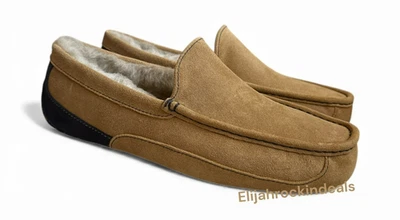 NEW IN BOX! UGG MEN'S ASCOT NAVY YELLOW SLIPPERS SIZE 10, 12 MODEL:1120410 - Image 1 of 4