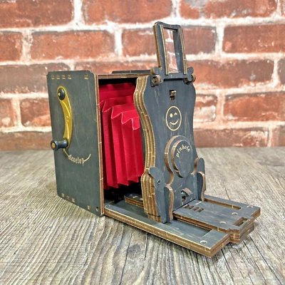 JollyLook Pinhole Mini analoge Sofortbildkamera - Eigenbau komplett gebaut - Bild 1 von 4