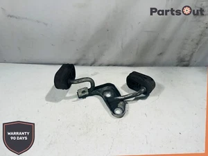 2008-2014 Mercedes-Benz C 300 350 63AMG exhaust bracket left 2044901037 OEM - Picture 1 of 24