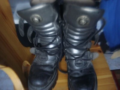 Stivali New Rock taglia 43 argento e neri VINTAGE - Immagine 1 di 4