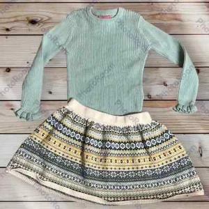 NWOT Isaac Mizrahi Girls 5T Sweater Skirt Outfit Set Green - Picture 1 of 6
