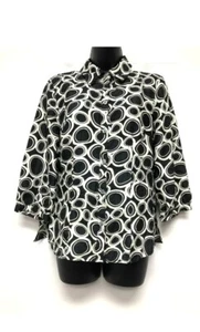 🌹Chic Kathy Che Women's Blouse Top Black Geometric Button 3/4 Sleeves Size M🌹 - Picture 1 of 5