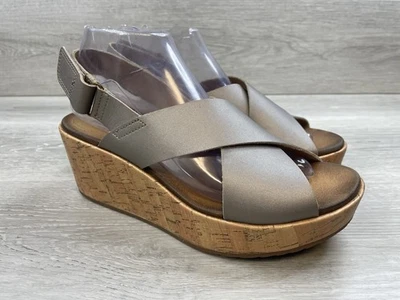 Sandalias de cuña Clarks Stasha Hale de cuero peltre para mujer 8,5 zapatos de plataforma de corcho Foto 1 de 4