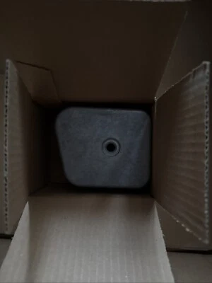 Cummins Diesel Engine Valve Cover 3928404 - Image 1 of 4