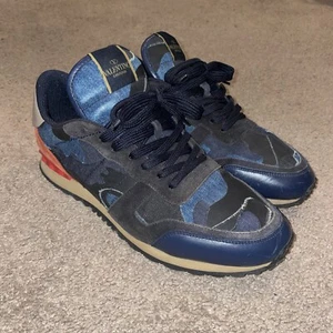 Valentino Garavani Rockrunner blau Denim Camouflage Turnschuhe Gr.11,5 EUR 45 - Bild 1 von 9
