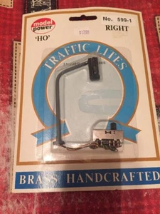 Model Power 599-1 HO Hanging Traffic Light R with Prewired 4 Way Switch - Picture 1 of 12