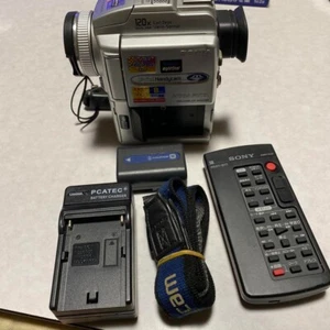 Sony DCR-PC110 With battery Used Japan - Zdjęcie 1 z 10