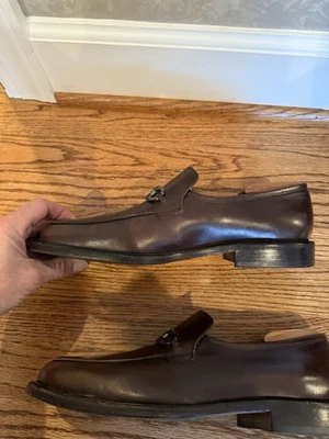 Men’s FERRAGAMO BROWN LOAFERS Size 9 EE. EXCELLENT CONDITION NO BOX WORN 5x - Image 1 of 3