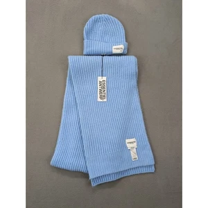 Conjunto de gorro y bufanda Essentiel Amberes azul bebé tejido acanalado nuevo con etiquetas - Imagen 1 de 5