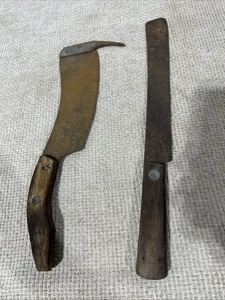 Lot of 2 Antique Primitive Hand Tools – Hooked Trade Knife & Putty/Leather Knife - Picture 1 of 22