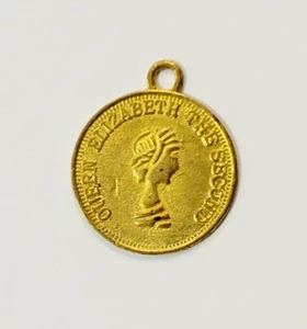 QUEEN ELIZABETH Necklace Pendant Gold Medal Charm - Picture 1 of 3
