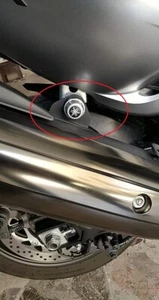 Bullone marmitta per Tmax da 2001 a 2023 in alluminio anodizzato vari colori - Foto 1 di 4