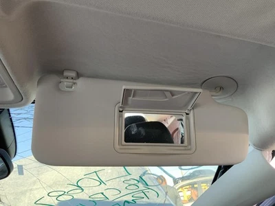 Б/у солнцезащитный козырек для правшей подходит: 2018 Chevrolet Cruze без подсветки для правого класса A - Изображение 1 из 4