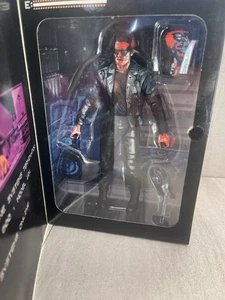 NECA The Terminator T-800 Tech Noir Actionfigur mit Zubehör Neu in OVP - Bild 1 von 9