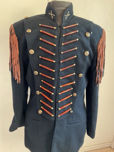 Foto 1 di 10