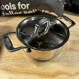 All-Clad Edelstahl Kokette mit Deckel 0,5 Quart. Einzelne Auflaufform - Bild 1 von 9
