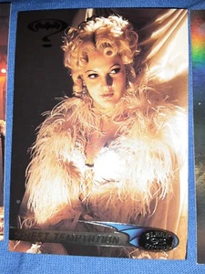 1995 Fleer Ultra Batman Forever Trading Card #64 DREW BARRYMORE SWEET TEMPTATION - Foto 1 di 1