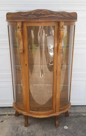 Vintage China Cabinet. Excellent condition. 57x34x14 Cover