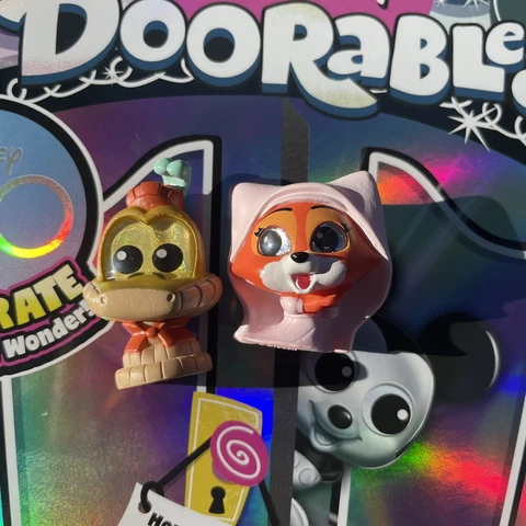Disney Doorables Series 10 Sir Hiss & Maid Marian From Robin Hood Cover