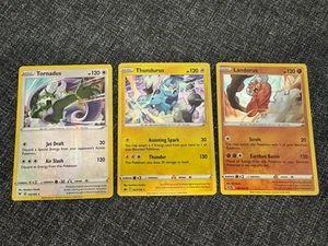 Tornadus, Thundurus & Landorus Set Pokémon Holo 3 Carte - Pokémon Raro Leggendario - Foto 1 di 2