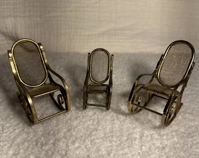 3x Mecedora de metal estilo basculante miniatura de madera curvada para casa de muñecas vintage Foto 1 de 4