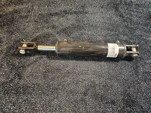 Garrison 6-23 Hydraulic Welded Cylinder 3.34" OD x 1.37" Rod x 28" Retracted - Picture 1 of 10