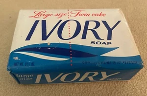 Vintage IVORY Soap Large Size Twin Cake 9.5 oz Retro Laundry Prop - Picture 1 of 8