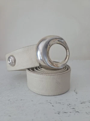 Cinturón De Colección Moulage Modelo Francés Cuero Crema Plata Escultural Anillo Hebilla  Foto 1 de 4