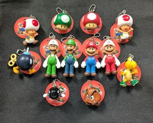 Super Mario Keychain Set 12pcs Mascot Figures Mario Luigi Toad Goomba - Afbeelding 1 van 10