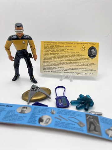 Star Trek Collector Series Geordi Laforge Playmates Figure w/ Gear Cover