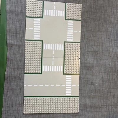 Placas Base Lego ¡Lote de 2! Carretera 32 X 32 (¡Intersecciones de 4 vías y 3 vías! Foto 1 de 4
