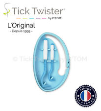 Clipbox bleue avec 2 crochets tire-tiques Tick Twister®