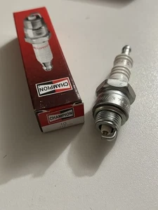CHAMPION J12YC X1 SPARKPLUG  - Picture 1 of 2